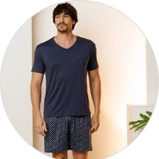 02 pijama masculino curto de microfibra preto calcao estampado azul marinho
