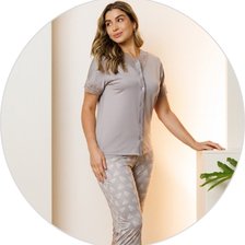02 pijama curto microfibra capri detalhe botao e renda feminino cinza coracao