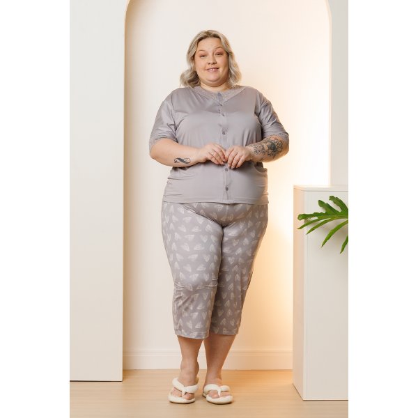17 pijama curto feminino microfibra de botao com renda de capri plus size cinza coracao