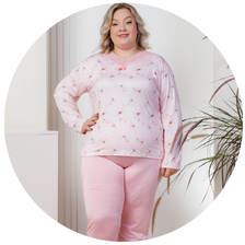 descritivo pijama longo plus size feminino microfibra sofisticado detalhe renda rosa floral 2